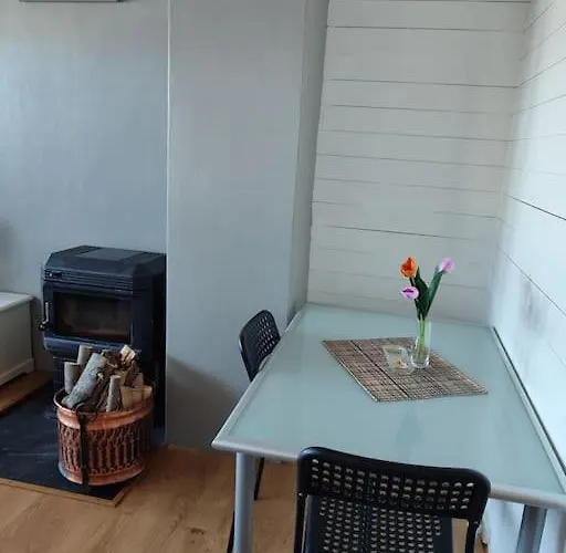 Biri Naer ,hamar Og Lillehammer Apartmán *