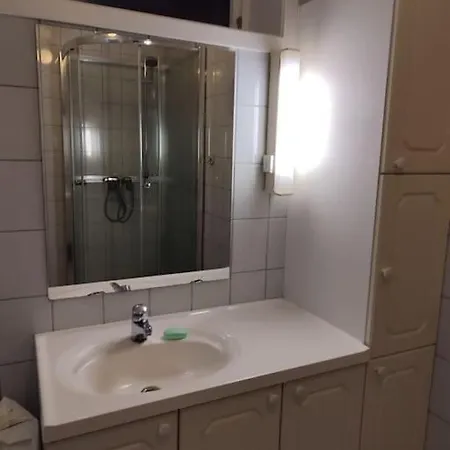 Biri Naer ,hamar Og Lillehammer Апартаменты *